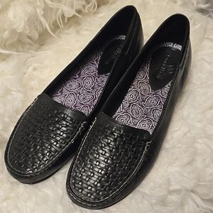 Coleman Black Flats with Textured Upper and Rounded Toe